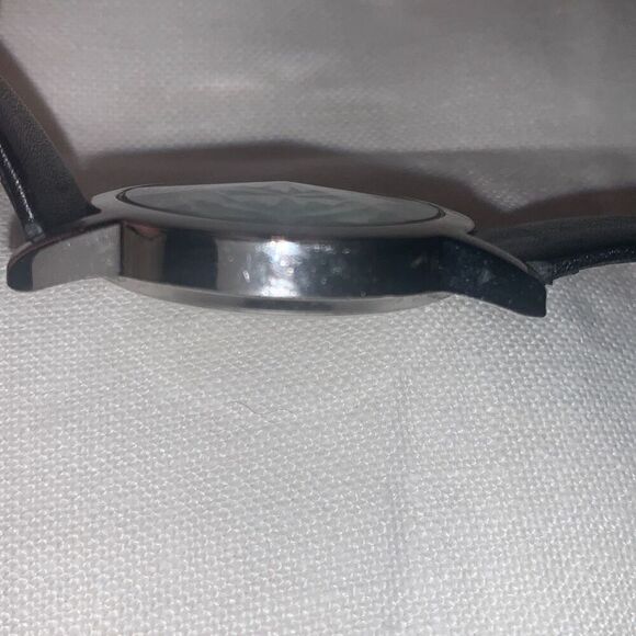 Disney Mickey Leather Movement Watch Japan - Picture 13 of 15